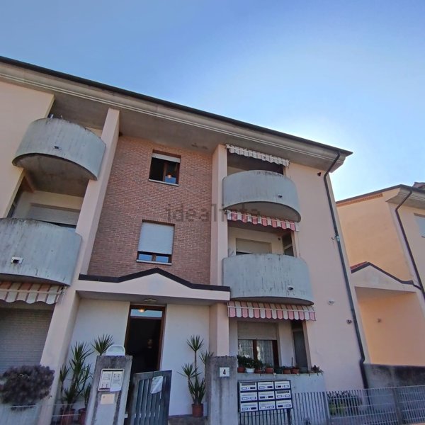 appartamento in vendita a Giavera del Montello in zona Cusignana