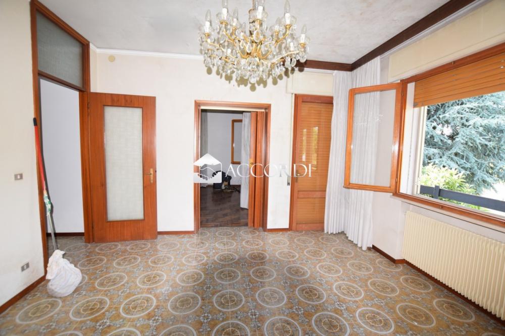 casa indipendente in vendita a Giavera del Montello