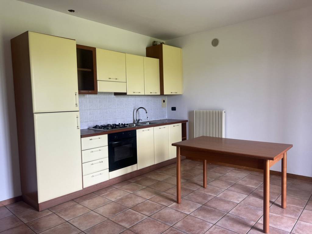 appartamento in vendita a Giavera del Montello in zona Cusignana