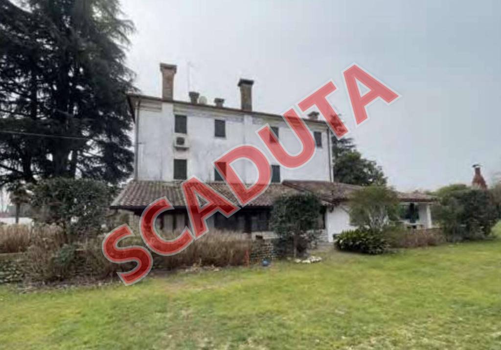 appartamento in vendita a Giavera del Montello in zona Cusignana