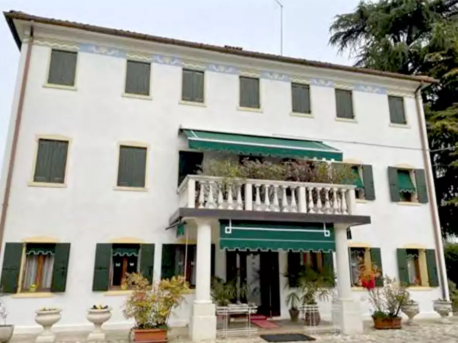 casa indipendente in vendita a Giavera del Montello in zona Cusignana