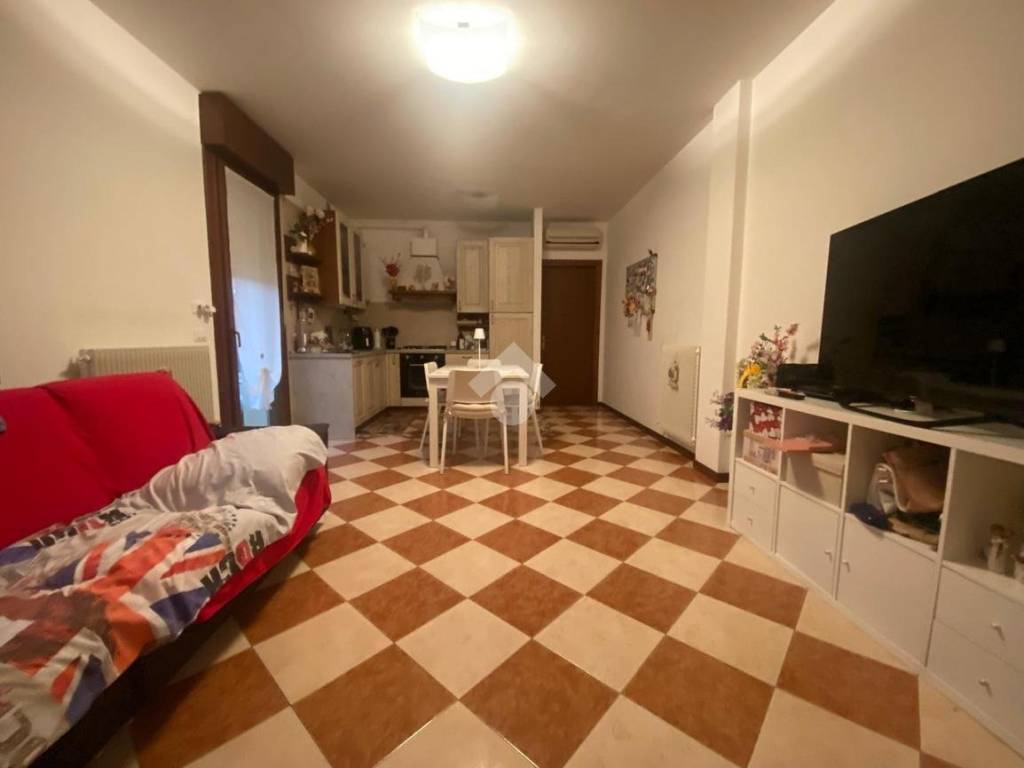 appartamento in vendita a Giavera del Montello in zona Cusignana