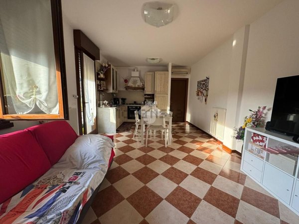 appartamento in vendita a Giavera del Montello in zona Cusignana