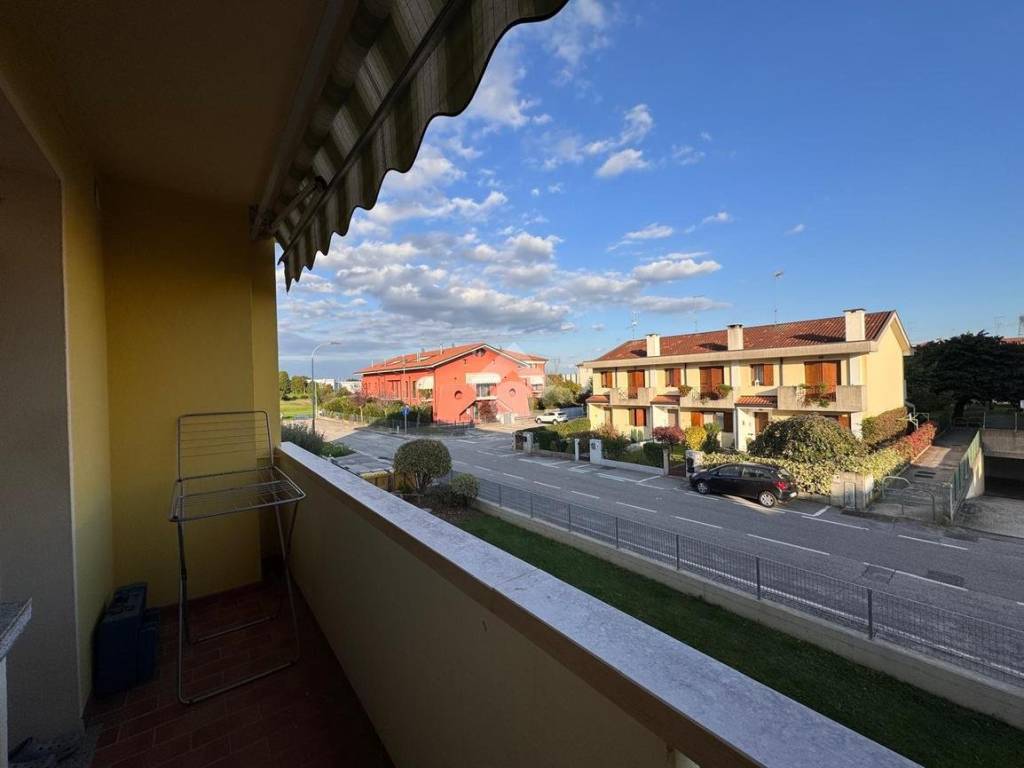 appartamento in vendita a Giavera del Montello in zona Cusignana