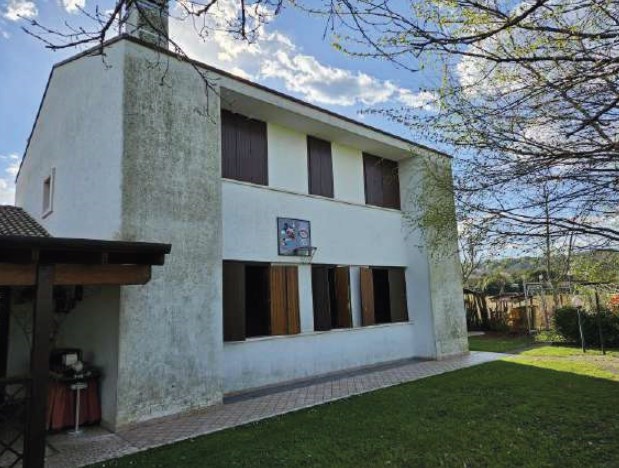 appartamento in vendita a Giavera del Montello