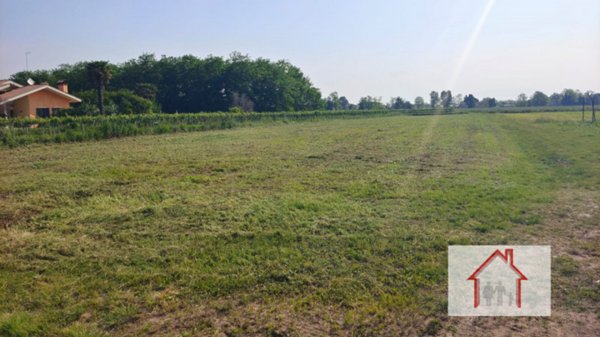terreno edificabile in vendita a Giavera del Montello in zona Cusignana