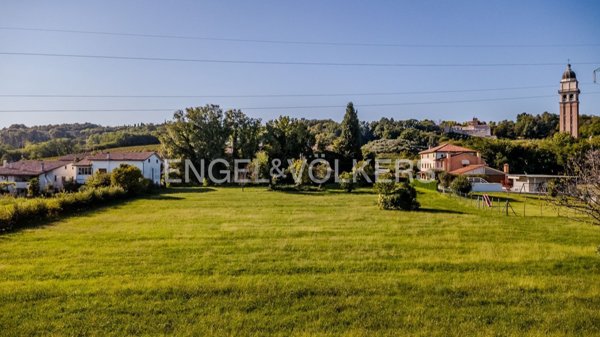 terreno edificabile in vendita a Giavera del Montello