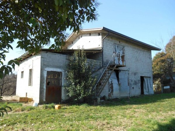 quadrivano in vendita a Giavera del Montello in zona Santi Angeli