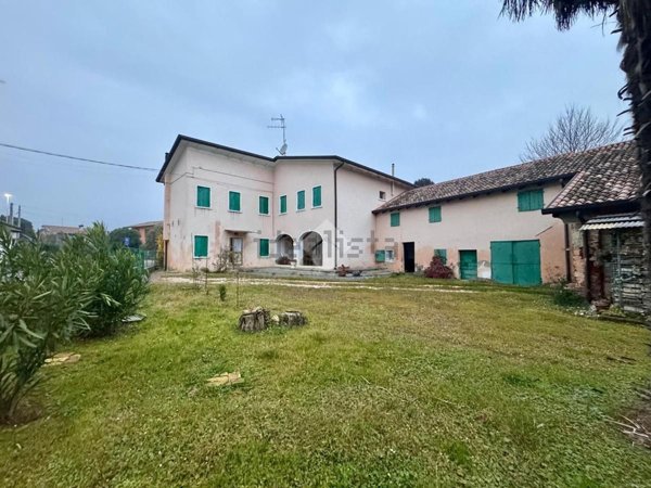 appartamento in vendita a Giavera del Montello