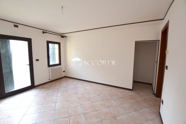 casa indipendente in vendita a Giavera del Montello