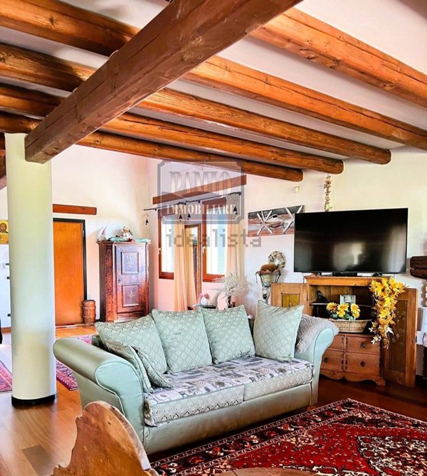 casa indipendente in vendita a Giavera del Montello in zona Cusignana