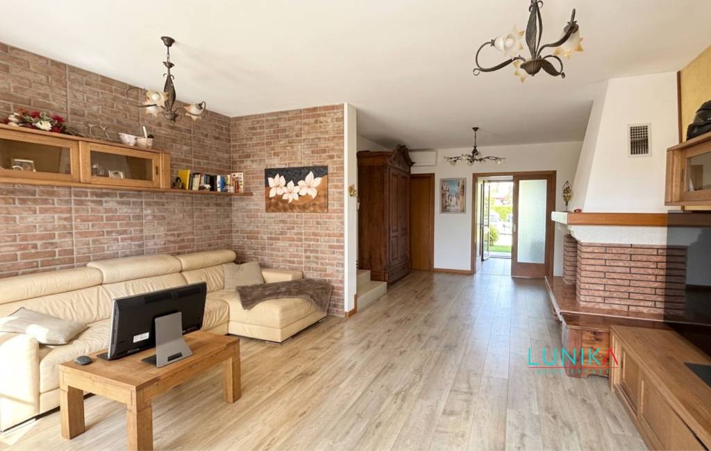 casa indipendente in vendita a Giavera del Montello