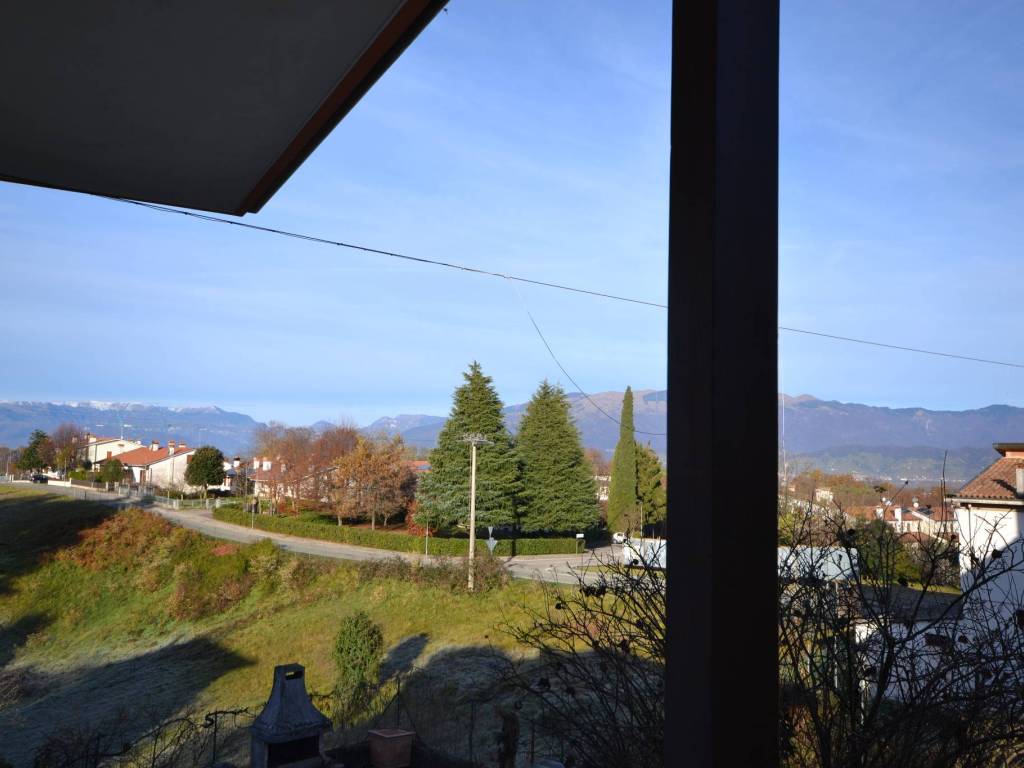 appartamento in vendita a Giavera del Montello in zona Santi Angeli