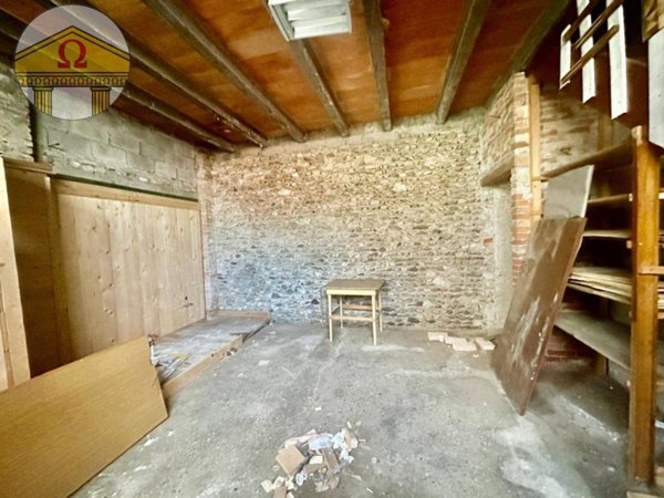 casa indipendente in vendita a Giavera del Montello in zona Cusignana