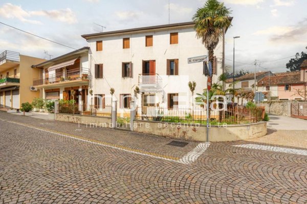 casa indipendente in vendita a Godega di Sant'Urbano