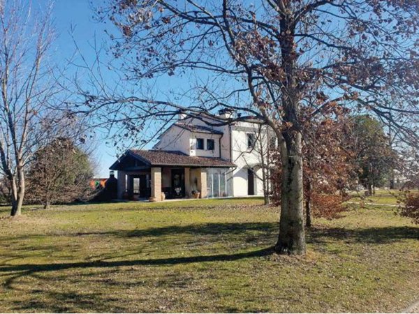 casa indipendente in vendita a Godega di Sant'Urbano