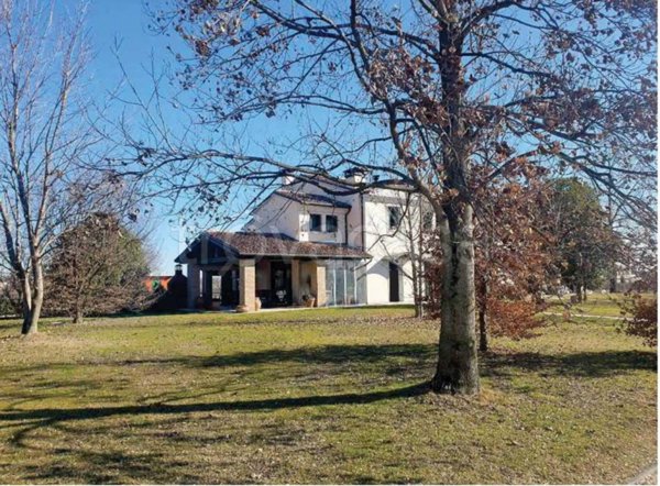 casa indipendente in vendita a Godega di Sant'Urbano