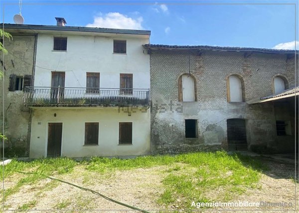 casa indipendente in vendita a Godega di Sant'Urbano in zona Bibano