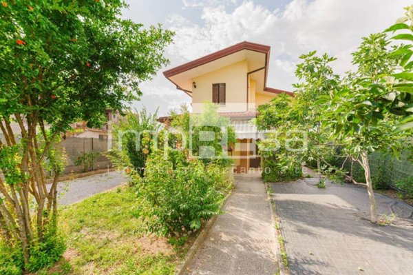 casa indipendente in vendita a Godega di Sant'Urbano in zona Bibano