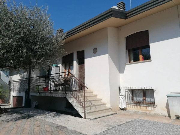 casa indipendente in vendita a Godega di Sant'Urbano