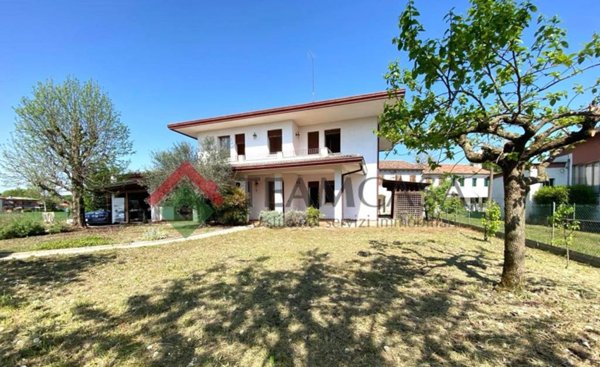 casa indipendente in vendita a Gorgo al Monticano in zona Cavalier