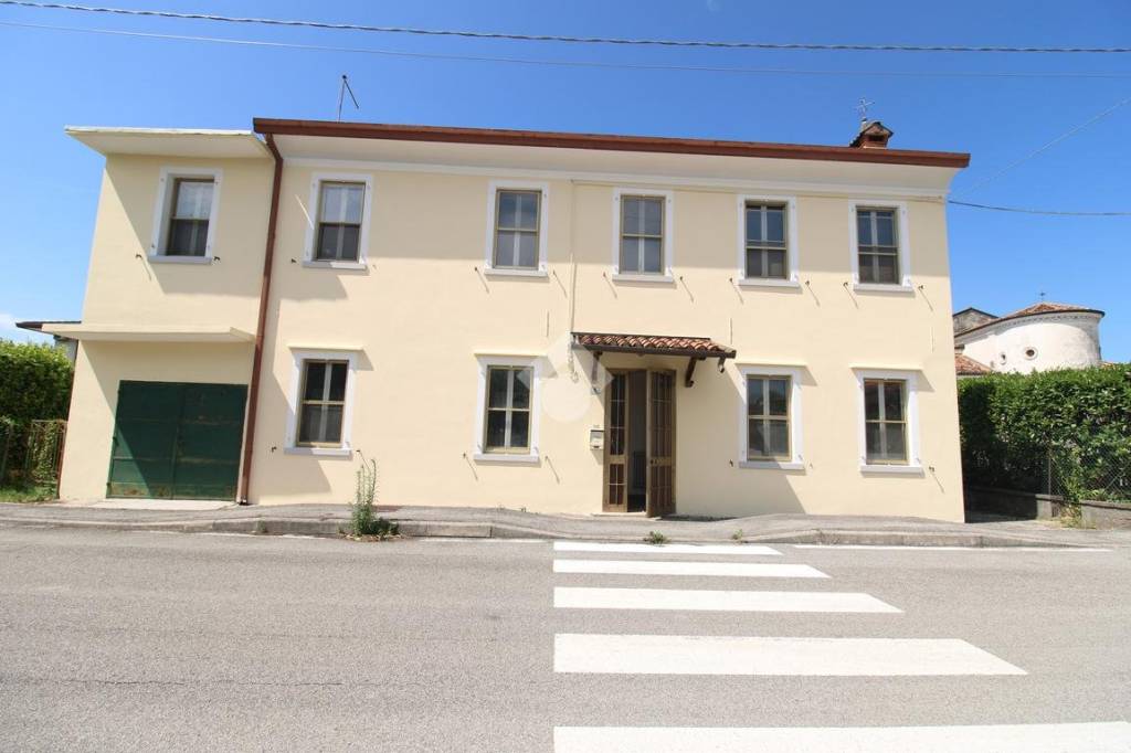 casa indipendente in vendita a Gorgo al Monticano in zona Cavalier