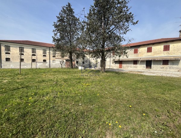 casale in vendita a Gorgo al Monticano