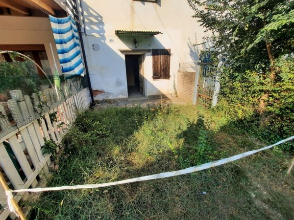 locale di sgombero in vendita ad Istrana