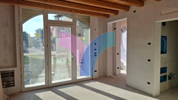 casa indipendente in vendita ad Istrana in zona Sala