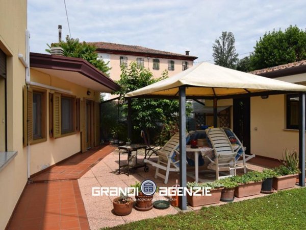 casa indipendente in vendita ad Istrana in zona Ospedaletto