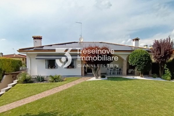 casa indipendente in vendita ad Istrana in zona Pezzan