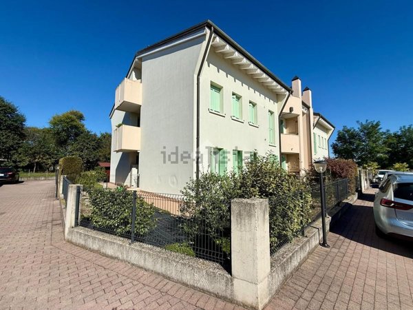 appartamento in vendita ad Istrana in zona Villanova