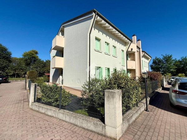 appartamento in vendita ad Istrana in zona Villanova