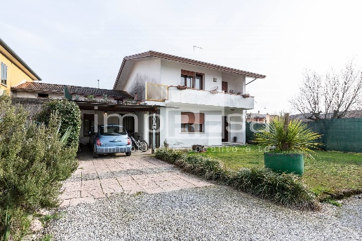 casa indipendente in vendita ad Istrana in zona Villanova