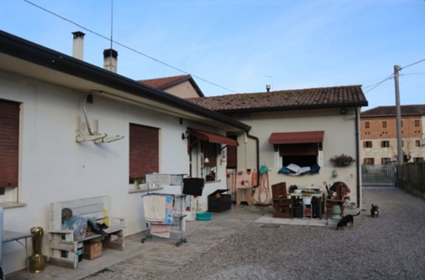 bifamiliare in vendita ad Istrana