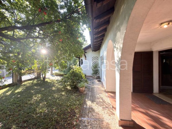 casa indipendente in vendita ad Istrana in zona Sala