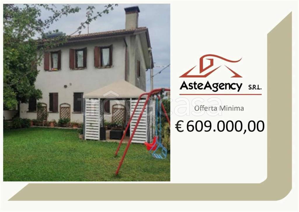 casa indipendente in vendita ad Istrana in zona Pezzan