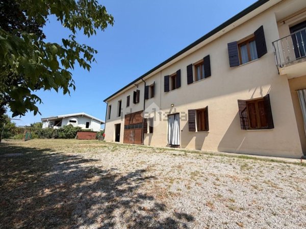 appartamento in vendita ad Istrana