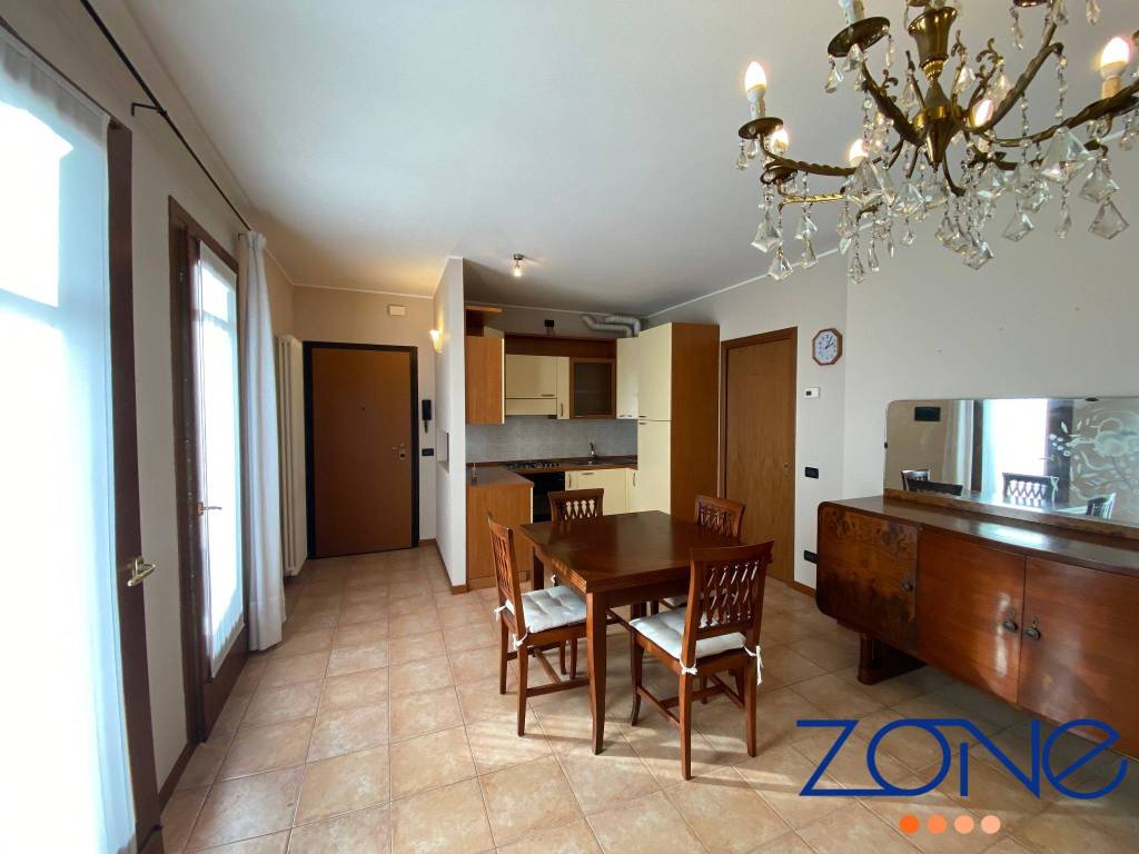 appartamento in vendita a Loria in zona Ramon