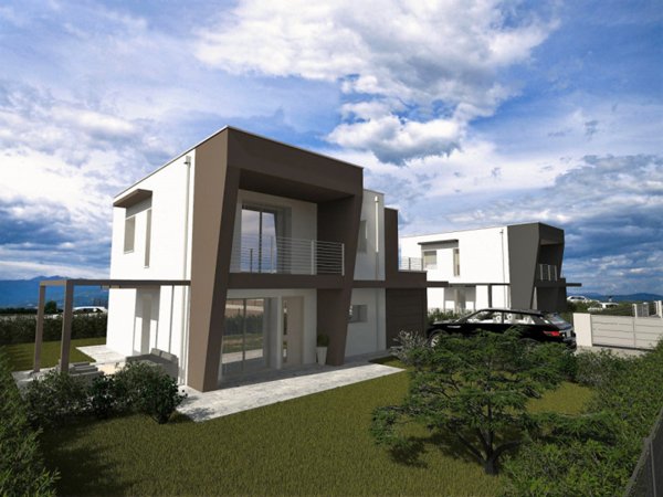 casa indipendente in vendita a Loria