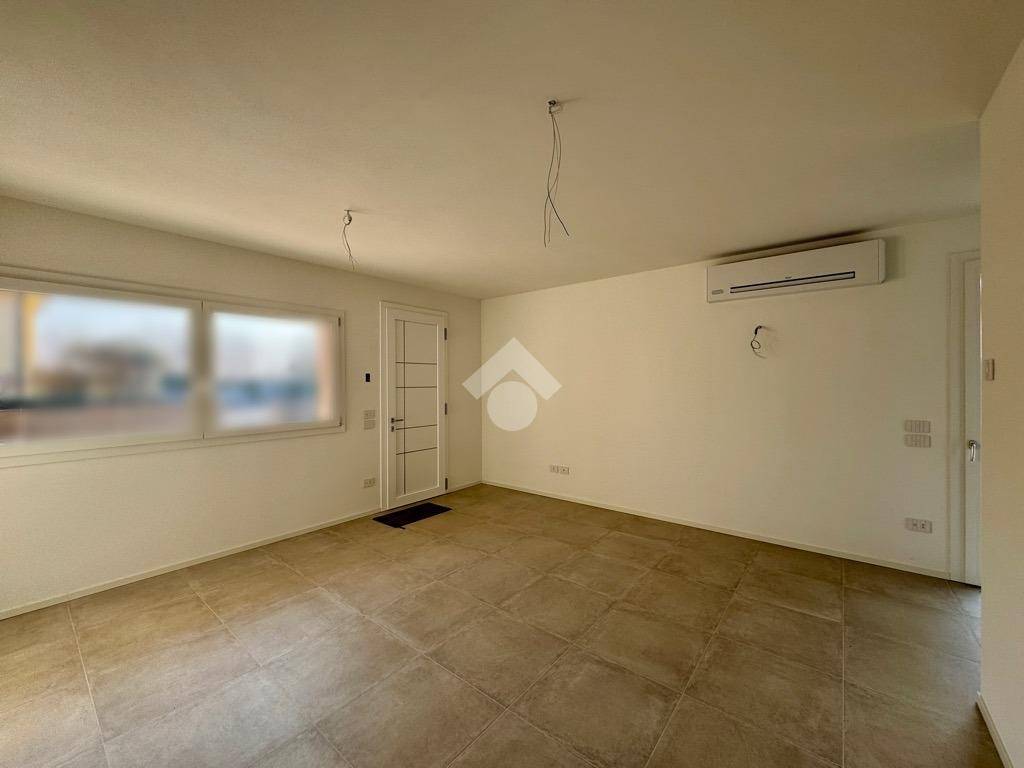 casa indipendente in vendita a Loria