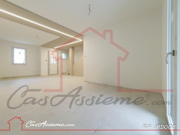 casa indipendente in vendita a Loria in zona Bessica