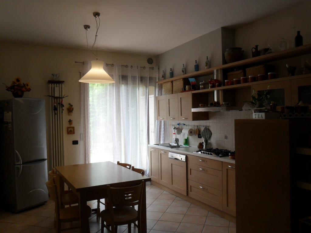 appartamento in vendita a Loria in zona Ramon