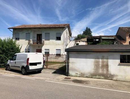 casa indipendente in vendita a Loria