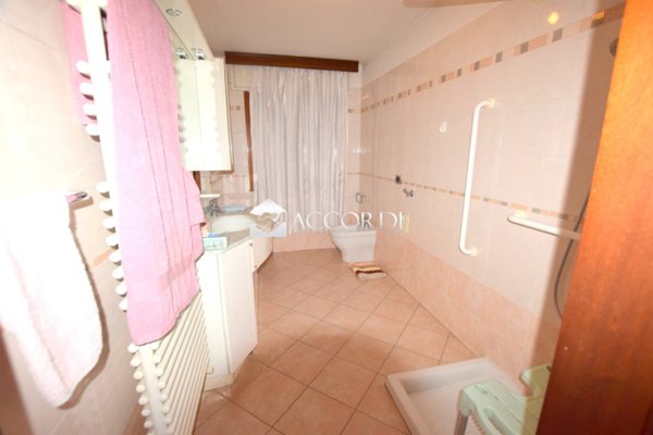 casa indipendente in vendita a Loria