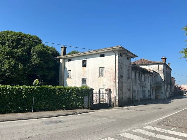 casa indipendente in vendita a Loria in zona Bessica