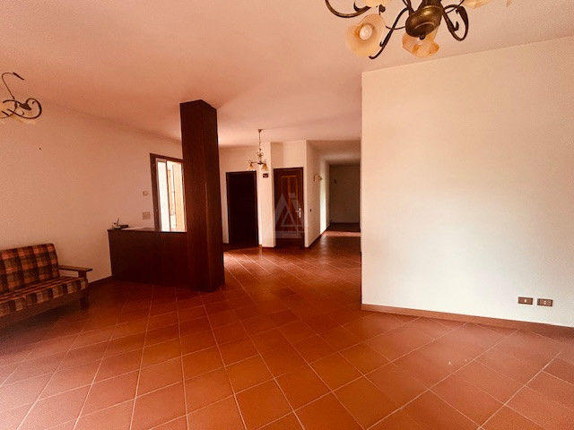 casa indipendente in vendita a Loria