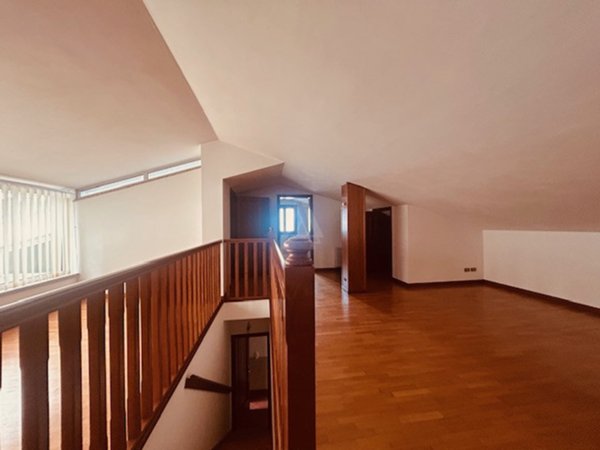 casa indipendente in vendita a Loria