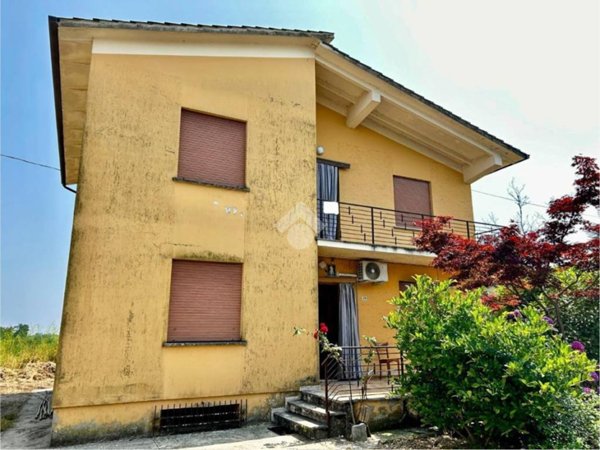 casa indipendente in vendita a Loria in zona Bessica
