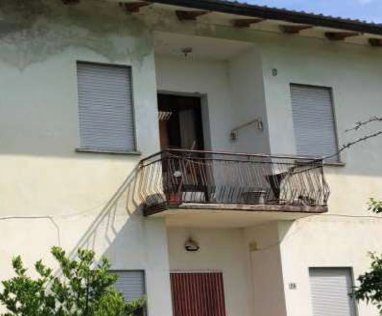 locale di sgombero in vendita a Loria